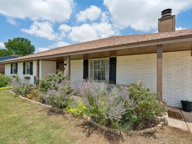 House for sale in Piedmont, Oklahoma