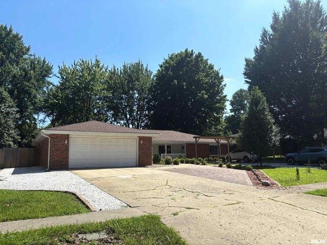 House for sale in Springfield, Illinois