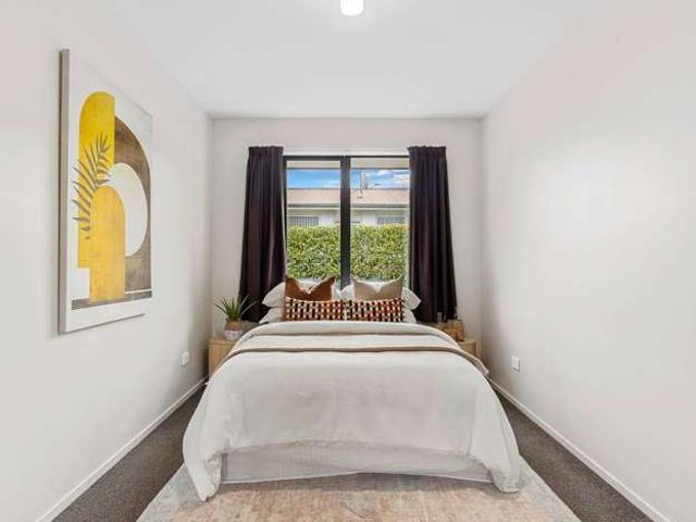 House for sale in Saint Albans, Canterbury