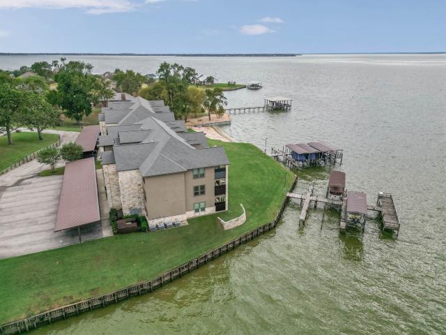 Condo for sale in Onalaska, Polk County