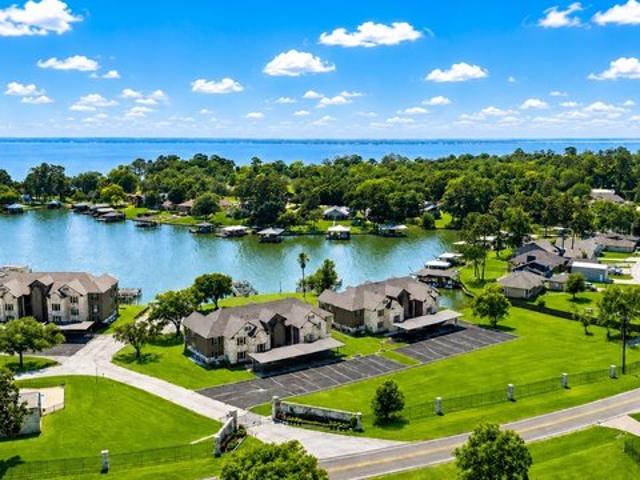 Condo for sale in Polk, Texas