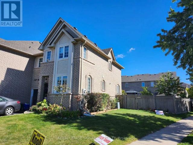 Townhouse for rent in Oakville, Golden Horseshoe