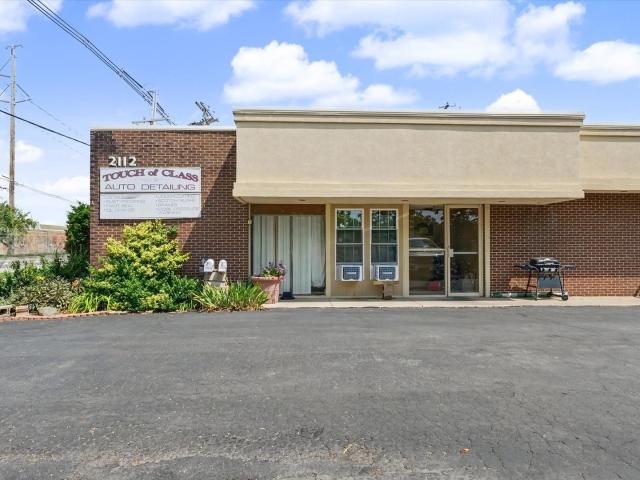 Commercial for sale in Champaign, Illinois