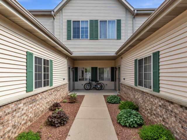 Condo for sale in Grafton, Wisconsin