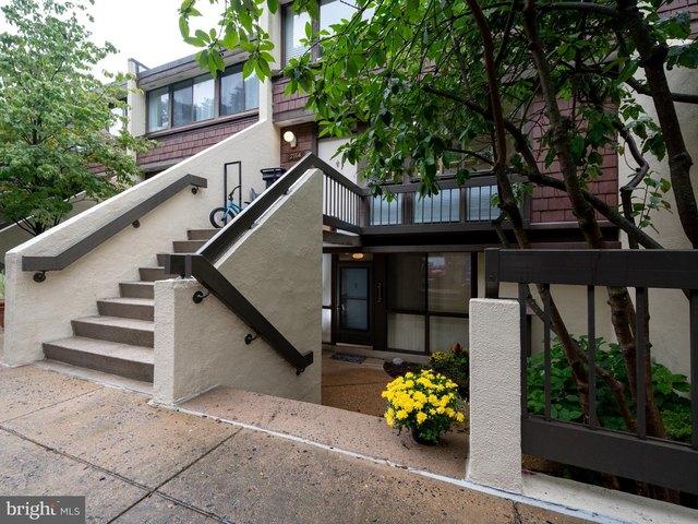 Condo for sale in Arlington, Northampton County