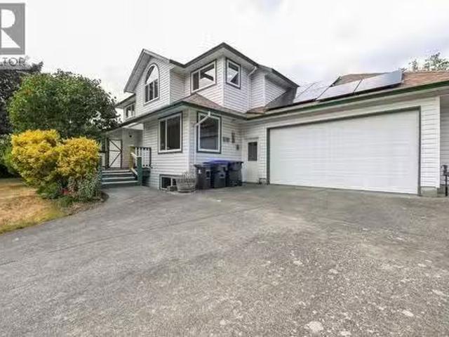House for sale in Comox, British Columbia