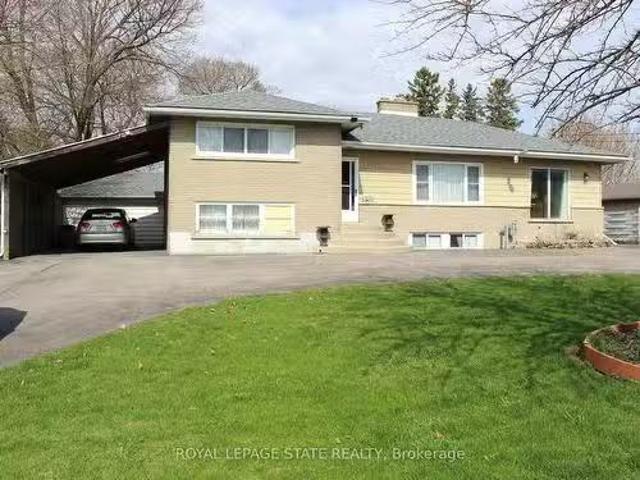 House for sale in Ancaster, Ontario