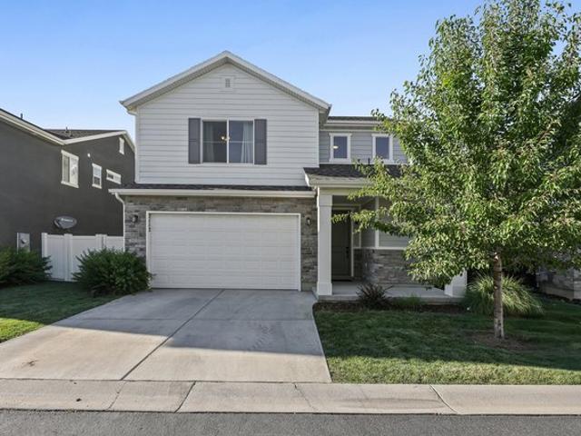 House for sale in Syracuse, Utah