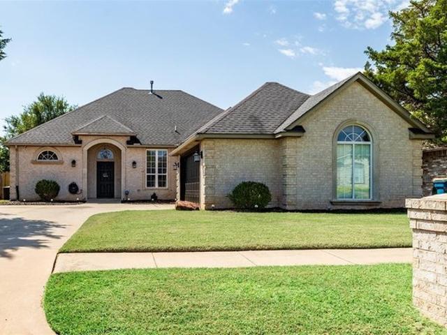 House for sale in Edmond, Oklahoma