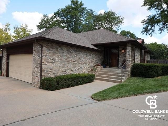 Condo for sale in Kansas