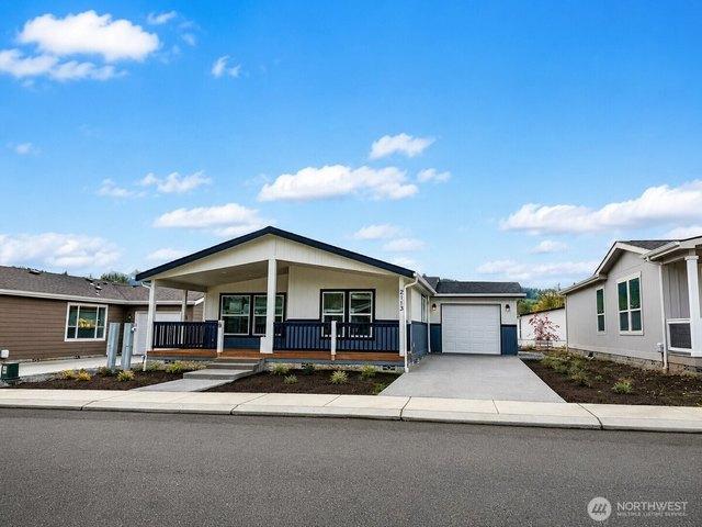House for sale in Enumclaw, Washington