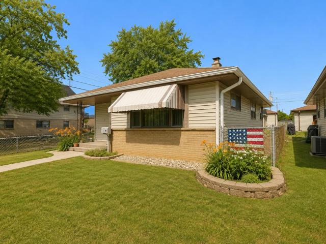 House for sale in Racine, Wisconsin