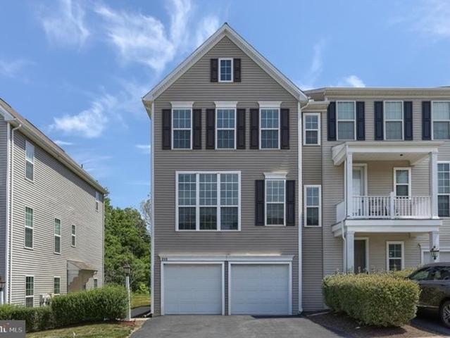 Townhouse for sale in Hummelstown, Pennsylvania