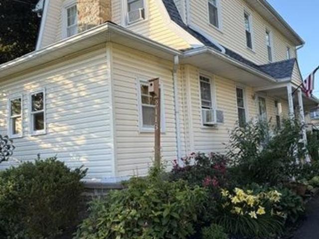 House for sale in Rydal, Pennsylvania