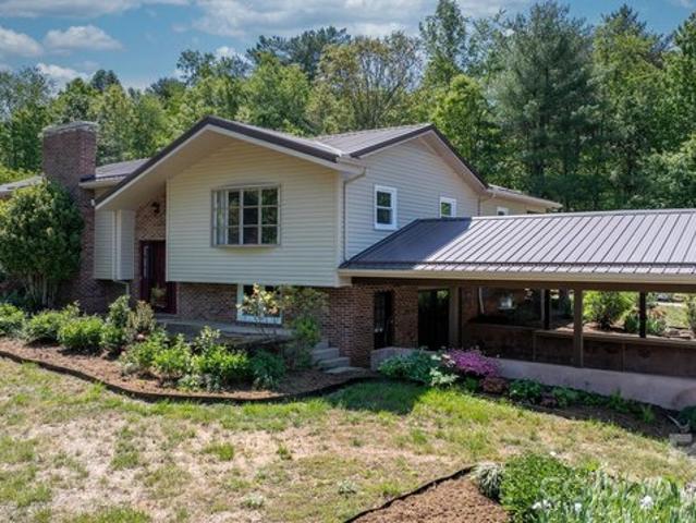 House for sale in Granite Falls, North Carolina