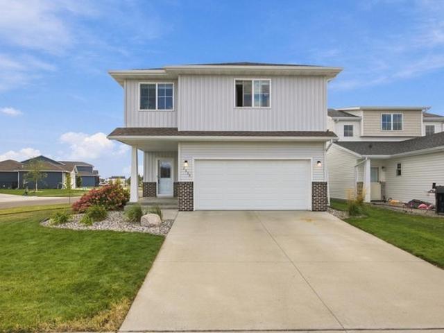 House for sale in Davies, Fargo