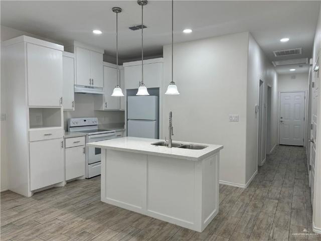 House for sale in La Feria