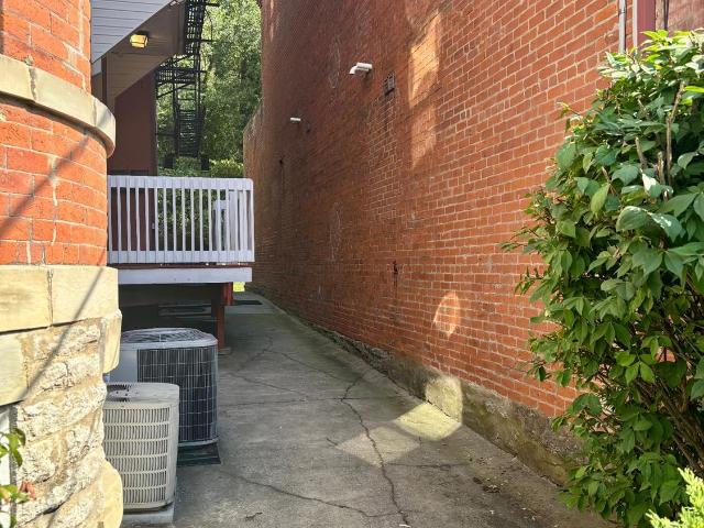 Condo for sale in Walnut Hills, Roselawn