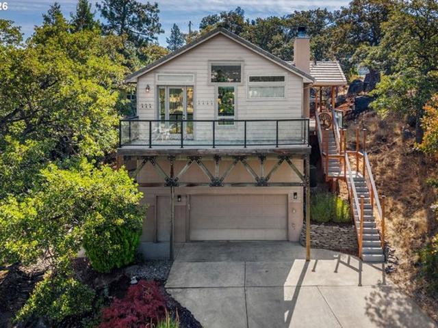 House for sale in Oregonia