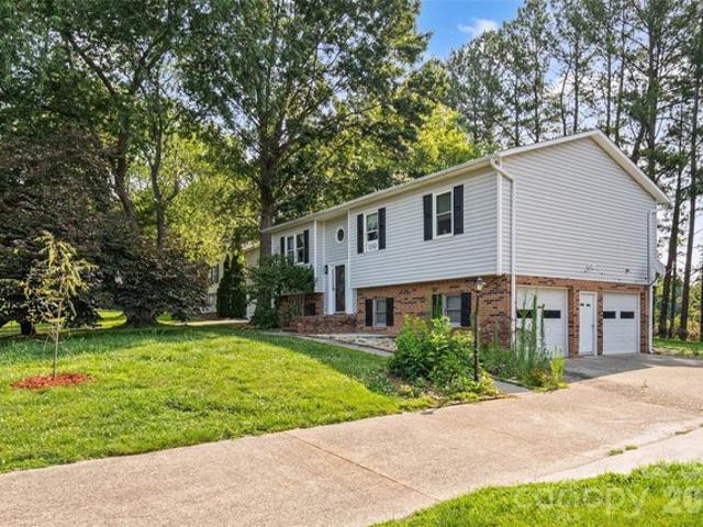 House for sale in Mount Airy, North Carolina