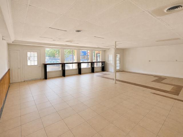 Commercial for sale in Chicago Park, Illinois