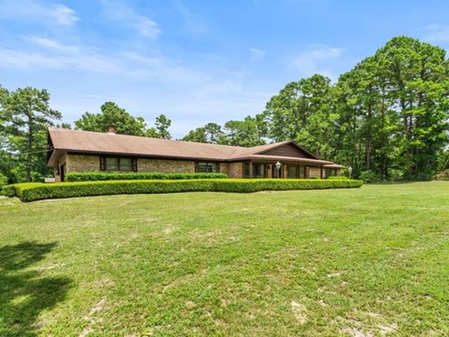 House for sale in Atlanta, Texas