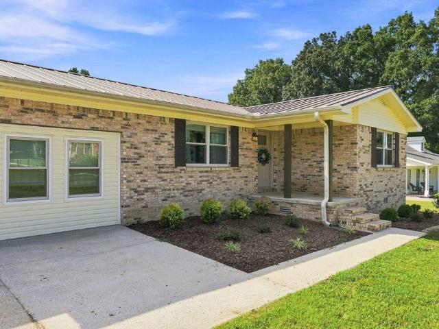 House for sale in Tuscumbia, Alabama