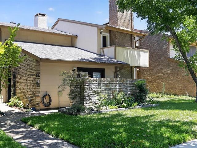 Townhouse for sale in Arlington, Texas