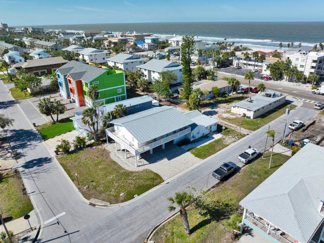 Triplex for sale in Indian Rocks Beach Triplex for sale in Indian Rocks Beach