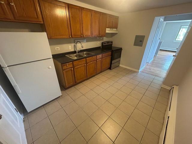 Apartment for rent in Broadview, Illinois