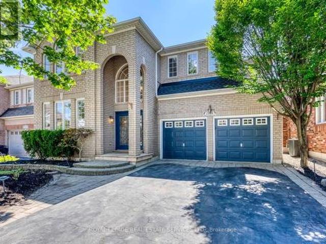 House for sale in Oakville, Ontario