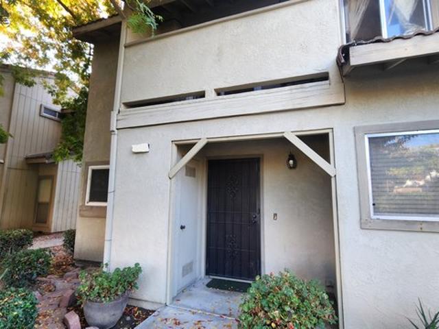 Townhouse for rent in Modesto, California