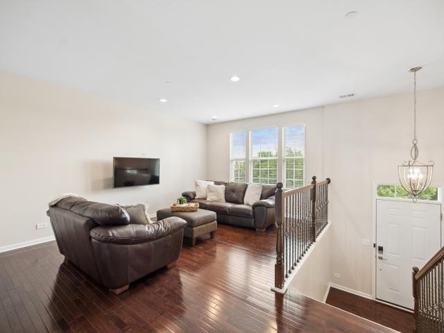 Townhouse for sale in Glenview, Illinois