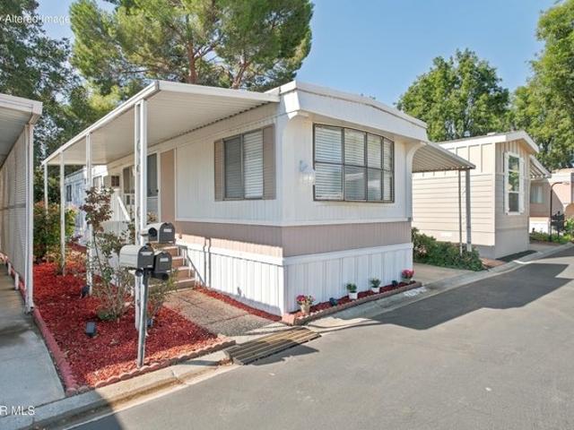 House for sale in Thousand Oaks, Ventura County