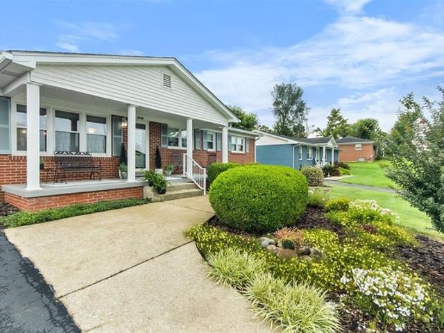House for sale in Bowling Green, Kentucky
