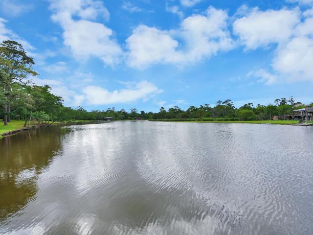 Condo for sale in Dickinson, Galveston County