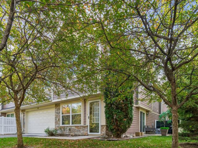 Townhouse for sale in Eagan, Dakota County