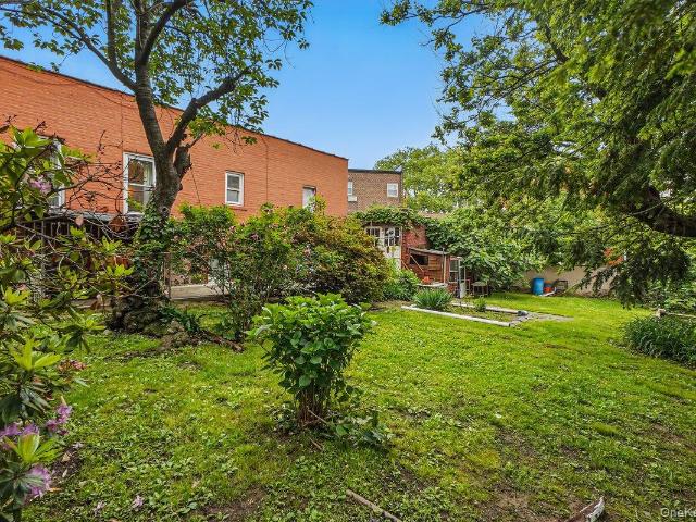 House for sale in Queens, Arverne