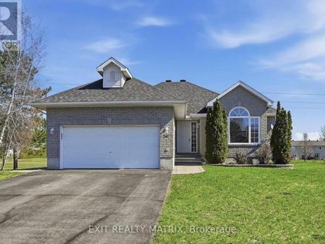 House for sale in Clarence-rockland, Ontario