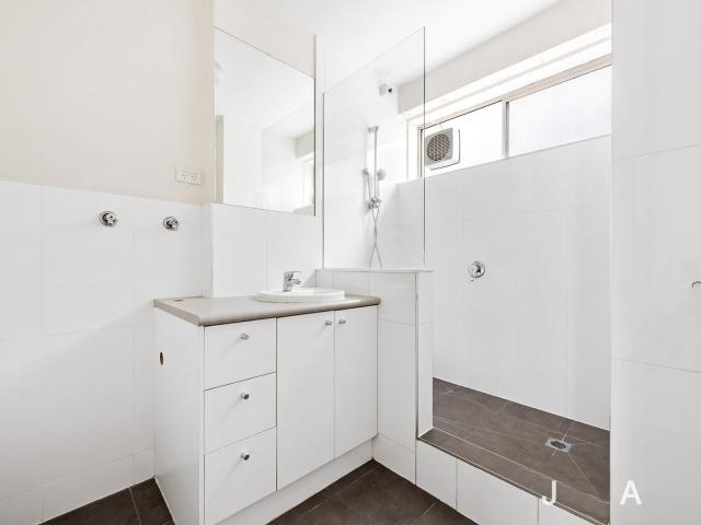 Apartment for rent in Parkville