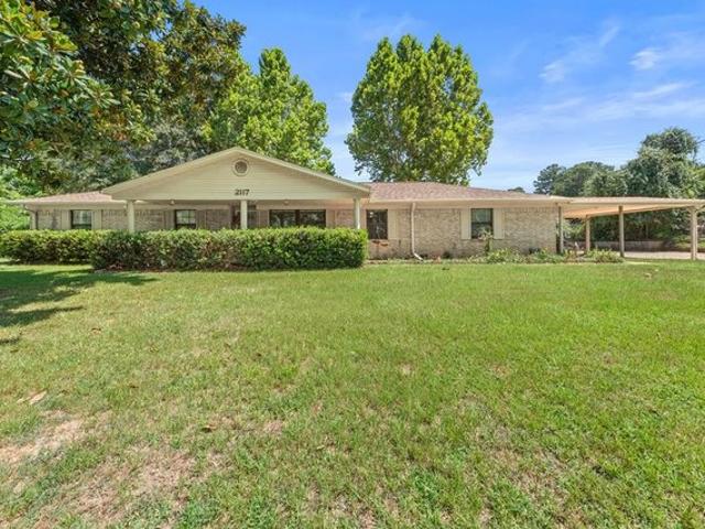 House for sale in Palestine, Texas