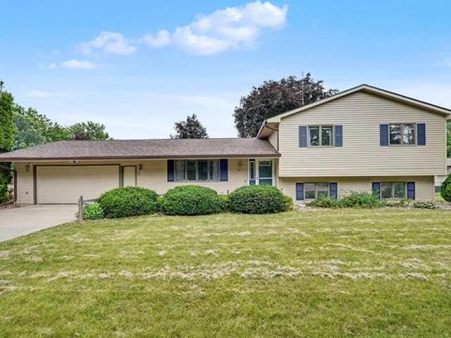 House for sale in Waterloo, Iowa