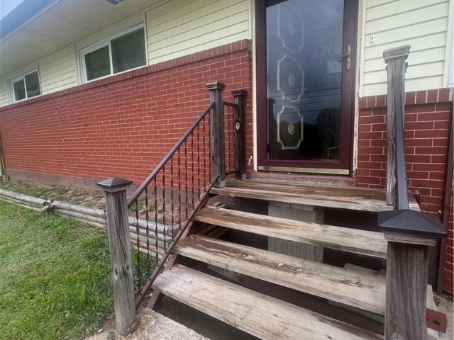 House for sale in Avella, Pennsylvania