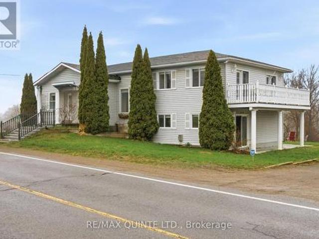 House for sale in Ontario