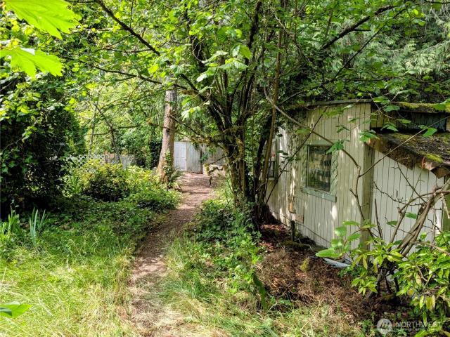 Land for sale in Lakebay
