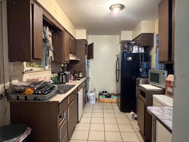 House for sale in Queens, Arverne