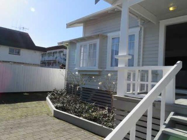 Apartment for rent in Hamilton East, Hamilton City