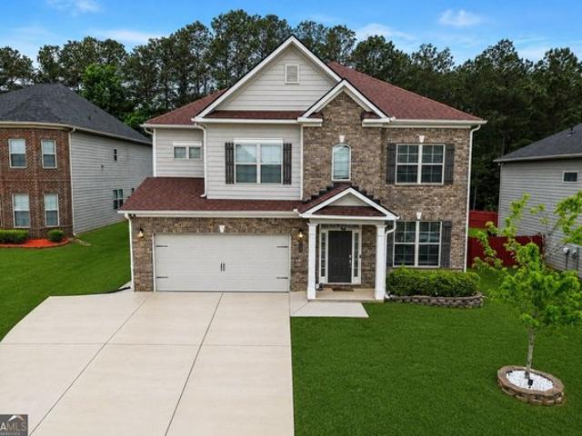 House for sale in Fairburn, Georgia