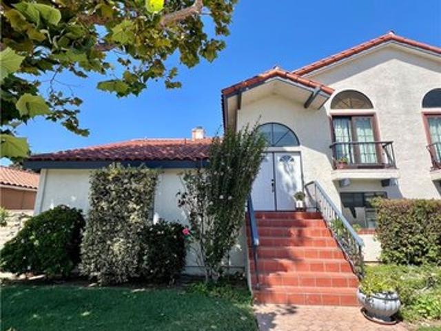 Townhouse for sale in Redondo Beach, Los Angeles County