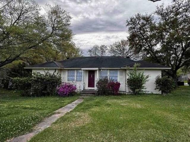 House for sale in Fertitta Park, Leesville